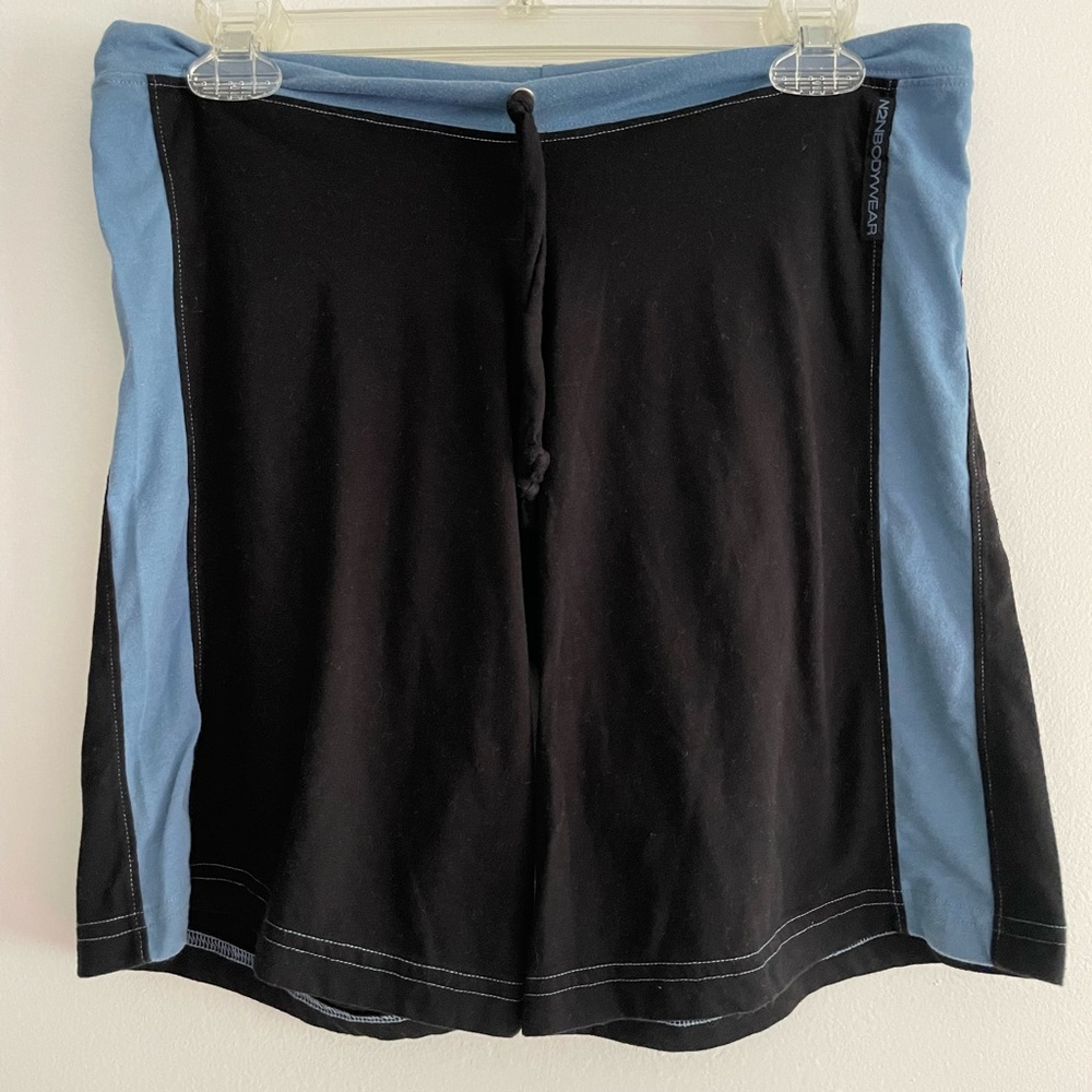 N2N Bodywear Mens Size Small 7 Inch Lounge Shorts.